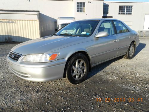 2000 toyota camry le sedan 4-door 2.2l