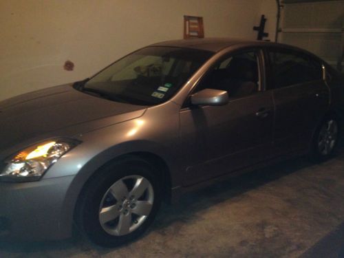 2008 nissan altima base sedan 4-door 2.5l