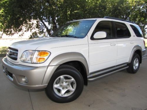 2004 toyota sequoia sr5 leather 3rd row low miles