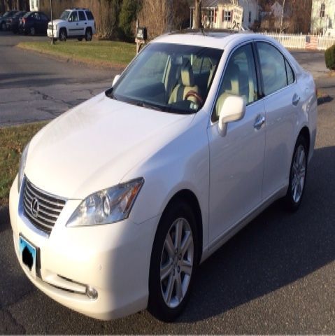 2008 es350 lexus- pearl white- premium pkg