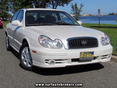 2002 hyundai sonata  clean one owner carfax only 32,000 miles 4cyl 5speed