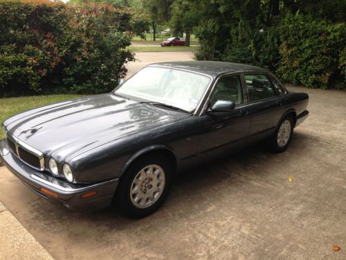 1999 jaguar xj8 base sedan 4-door 4.0l