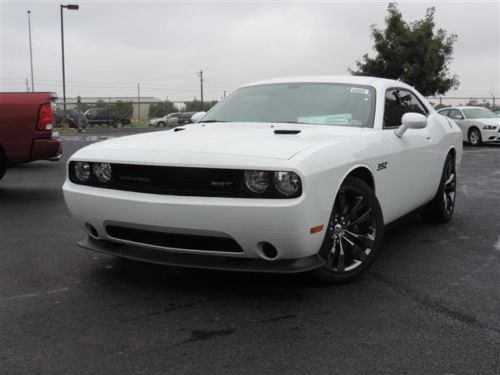 Srt8 core new coupe 6.4l cd bright white clearcoat engine: 6.4l v8 srt hemi mds