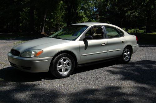 2004 ford taurus ses,  2 owner, no accidents, no reserve,  weak transmission