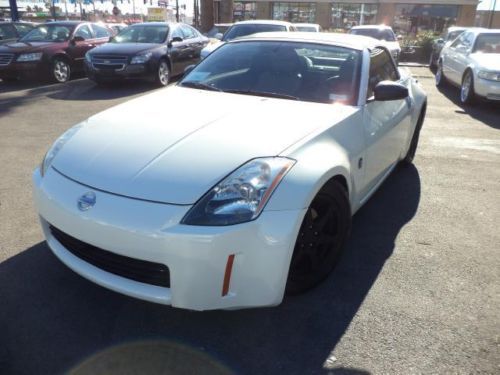 2004 nissan 350z touring convertible 2-door 3.5l