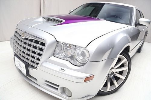 We finance! 2006 chrysler 300 c srt-8 rwd power sunroof heated seats