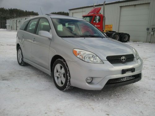 2006 toyota matrix xr, 97k miles, moonroof, keyless, alloys, super clean!