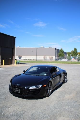 2012 audi r8 5.2 v10 coupe | phantom black/black | 6mt | 5,600 miles