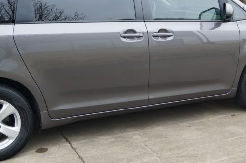 2011 TOYOTA SIENNA LE 1-ONWER OFF LEASE NON SMOKER, image 21