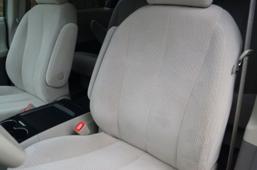 2011 TOYOTA SIENNA LE 1-ONWER OFF LEASE NON SMOKER, image 28