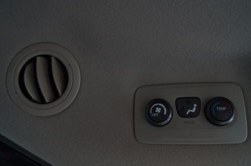 2011 TOYOTA SIENNA LE 1-ONWER OFF LEASE NON SMOKER, image 61