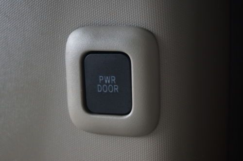 2011 TOYOTA SIENNA LE 1-ONWER OFF LEASE NON SMOKER, image 62