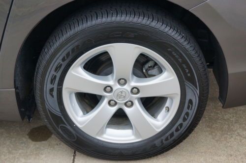 2011 TOYOTA SIENNA LE 1-ONWER OFF LEASE NON SMOKER, image 75