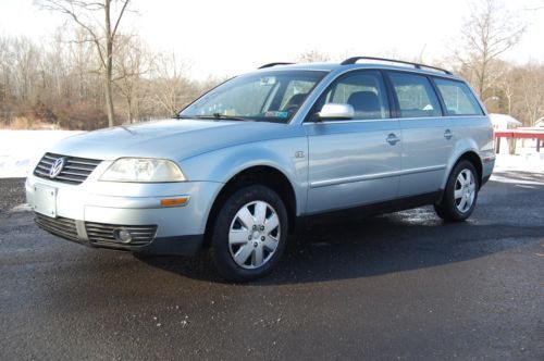 No reserve clean 2002 volkswagen passat gls wagon, 2 owner, no acciedents, 5 spd