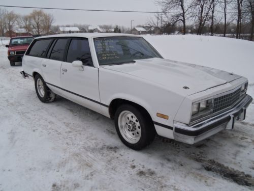 1983 chevrolet malibu classic wagon 4-door 5.0l