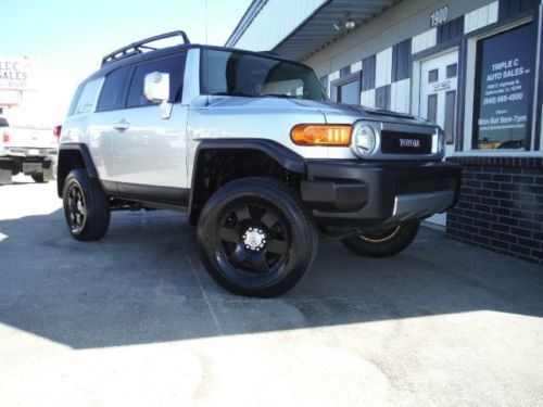 2007 toyota fj cruiser 4x4, 5 speed manual