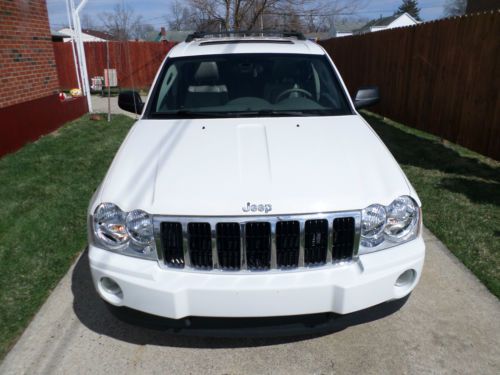 2005 jeep grand cherokee loaded 4x4 nav hemi moonroof heated leather blue tooth