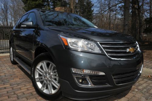 2014 traverse lt .no reserve.heated/camera/dvd/3rd/20&#039;s/sensors/remote start