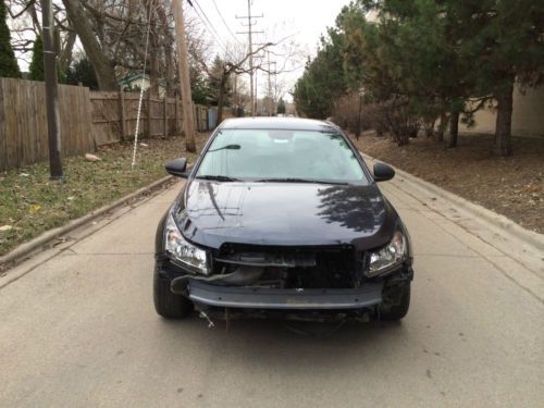 2014 chevrolet cruze , salvage,no reserve!