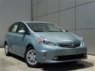 5dr wgn two toyota prius v wagon two new 4 dr sedan automatic 1.8l aluminum 4-cy
