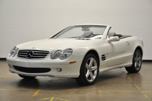 04 sl500, keylessgo, low miles, garage kept, perfect color combo, we finance
