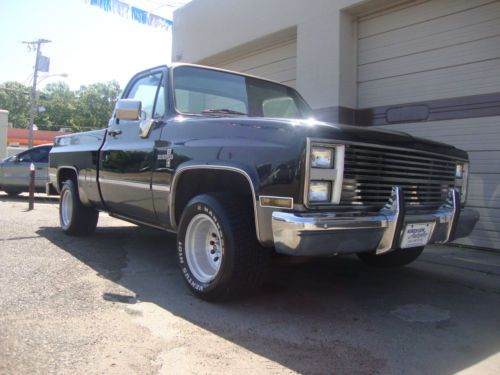 1986 chevy c-10 silveado