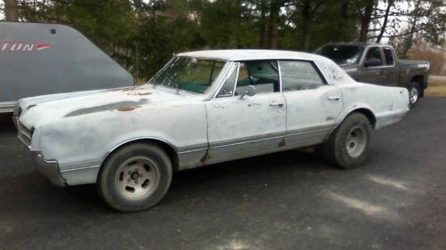 1966 oldsmobile cutlass supreme, 4 door, hard top