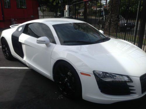 2009 audi r8 base coupe 2-door 4.2l