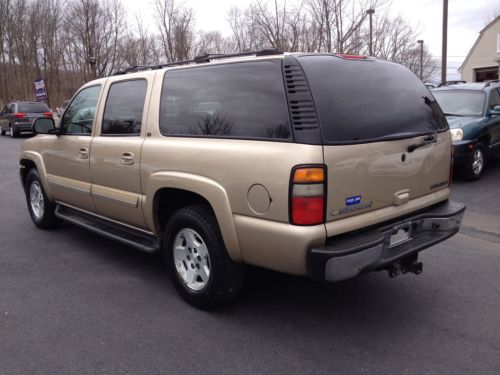 NO RESERVE NR 2005 CHEVY SUBURBAN 4x4 RUNS GOOD, image 7
