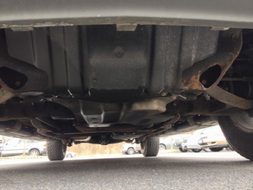 NO RESERVE NR 2005 CHEVY SUBURBAN 4x4 RUNS GOOD, image 22