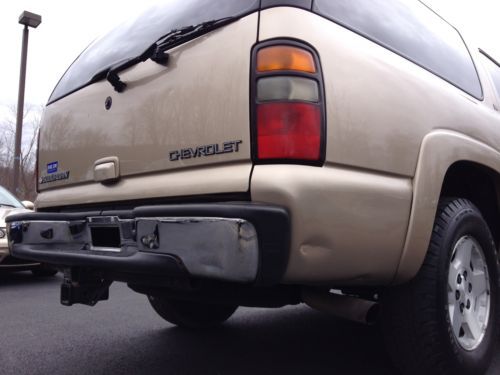 NO RESERVE NR 2005 CHEVY SUBURBAN 4x4 RUNS GOOD, image 25