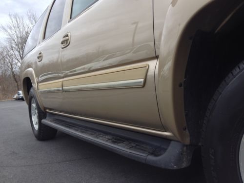 NO RESERVE NR 2005 CHEVY SUBURBAN 4x4 RUNS GOOD, image 38
