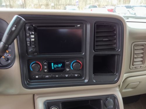 NO RESERVE NR 2005 CHEVY SUBURBAN 4x4 RUNS GOOD, image 59