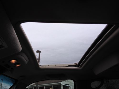 NO RESERVE NR 2005 CHEVY SUBURBAN 4x4 RUNS GOOD, image 68