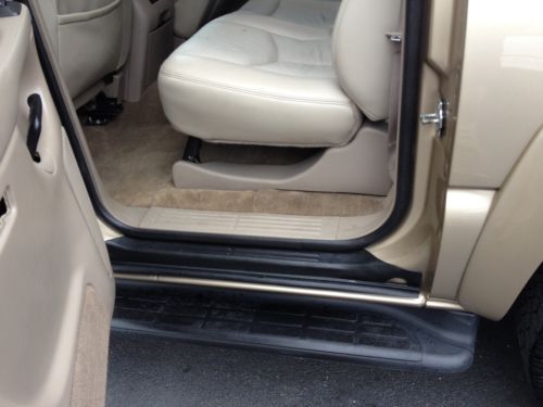 NO RESERVE NR 2005 CHEVY SUBURBAN 4x4 RUNS GOOD, image 71