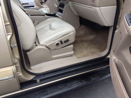 NO RESERVE NR 2005 CHEVY SUBURBAN 4x4 RUNS GOOD, image 90