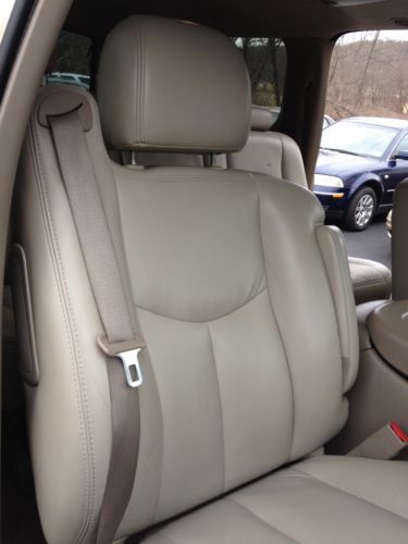 NO RESERVE NR 2005 CHEVY SUBURBAN 4x4 RUNS GOOD, image 94