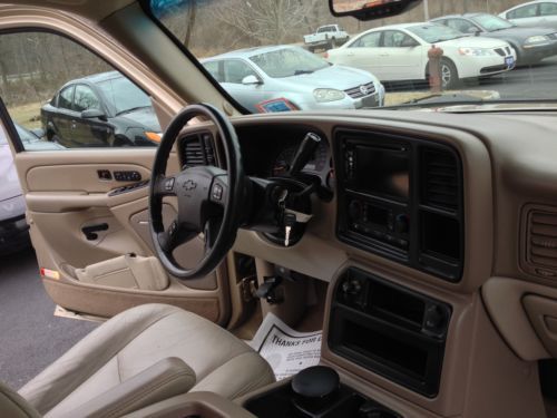 NO RESERVE NR 2005 CHEVY SUBURBAN 4x4 RUNS GOOD, image 96