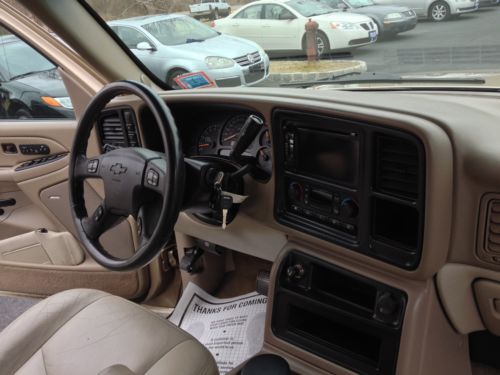 NO RESERVE NR 2005 CHEVY SUBURBAN 4x4 RUNS GOOD, image 97