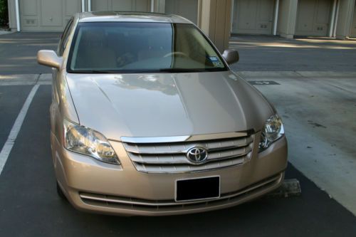 2007 toyota avalon xl light metallic gold