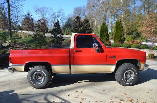 Chevy silverado shortbed 1500 4x4 fuel injected 454 big block fully restored