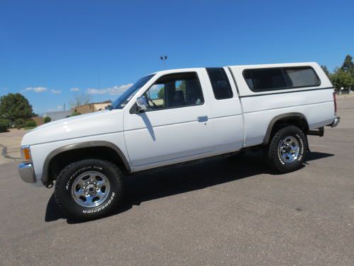 1993 nissan pickup hard body 4x4 59k miles 4 cylinder w/ air king cab ext 5speed