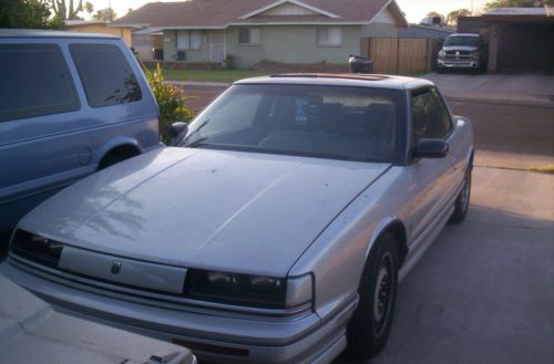 1990 olds toronado trofeo