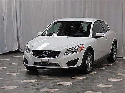 2013 volvo c30 t5 only 1000 miles warranty heated seats cd very clean