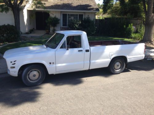 1983 mazda b2200 sundowner base standard cab pickup 2-door 2.2l