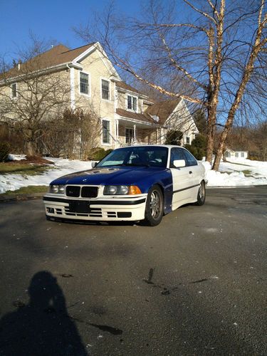 1993 bmw 325is base coupe 2-door 2.5l