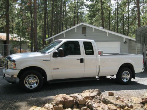 Super duty xlt super cab 8 ft. bed, 6.0 turbocharged diesel euc