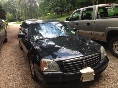 Cadillac deville 2002 black 169,800 miles