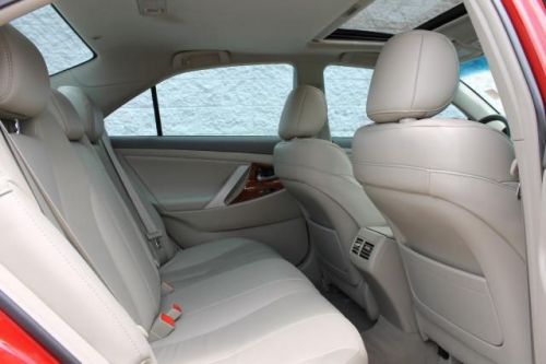 2011 Toyota Camry XLE, US $19,995.00, image 2