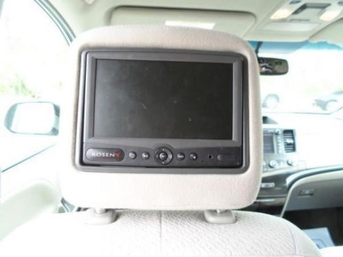 2012 toyota sienna base